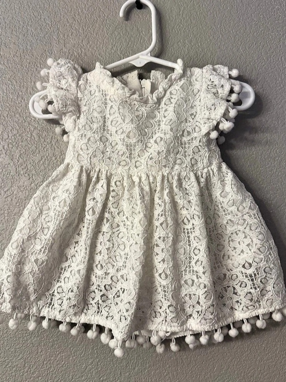2Bunnies Baby Lace Dress White 3M Like New